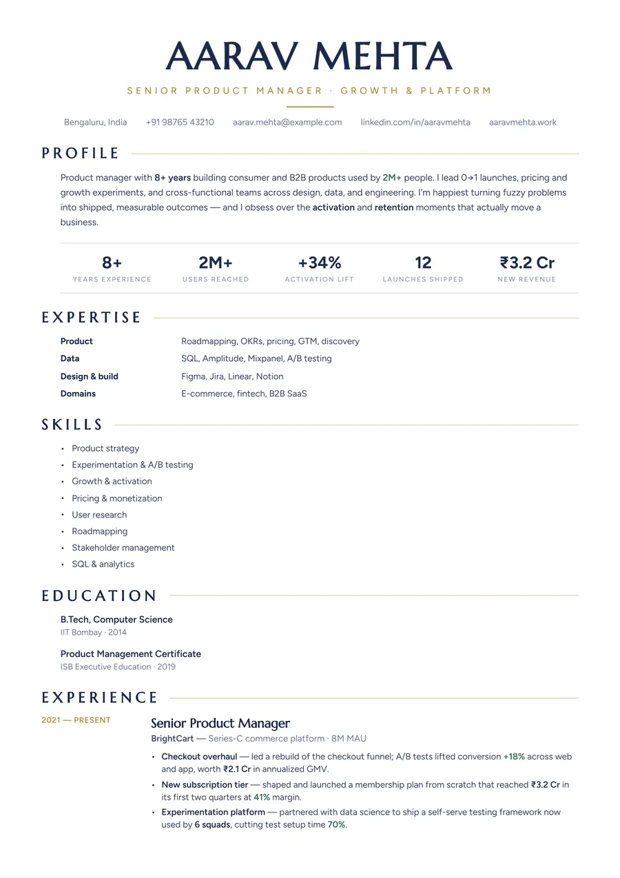 Midnight gold Stacked resume template — Elegant contrast