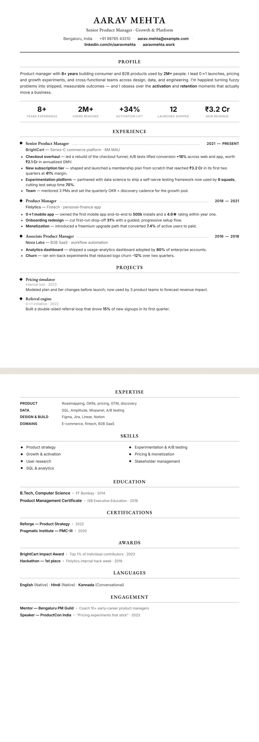 Free Black and White Resume Template preview